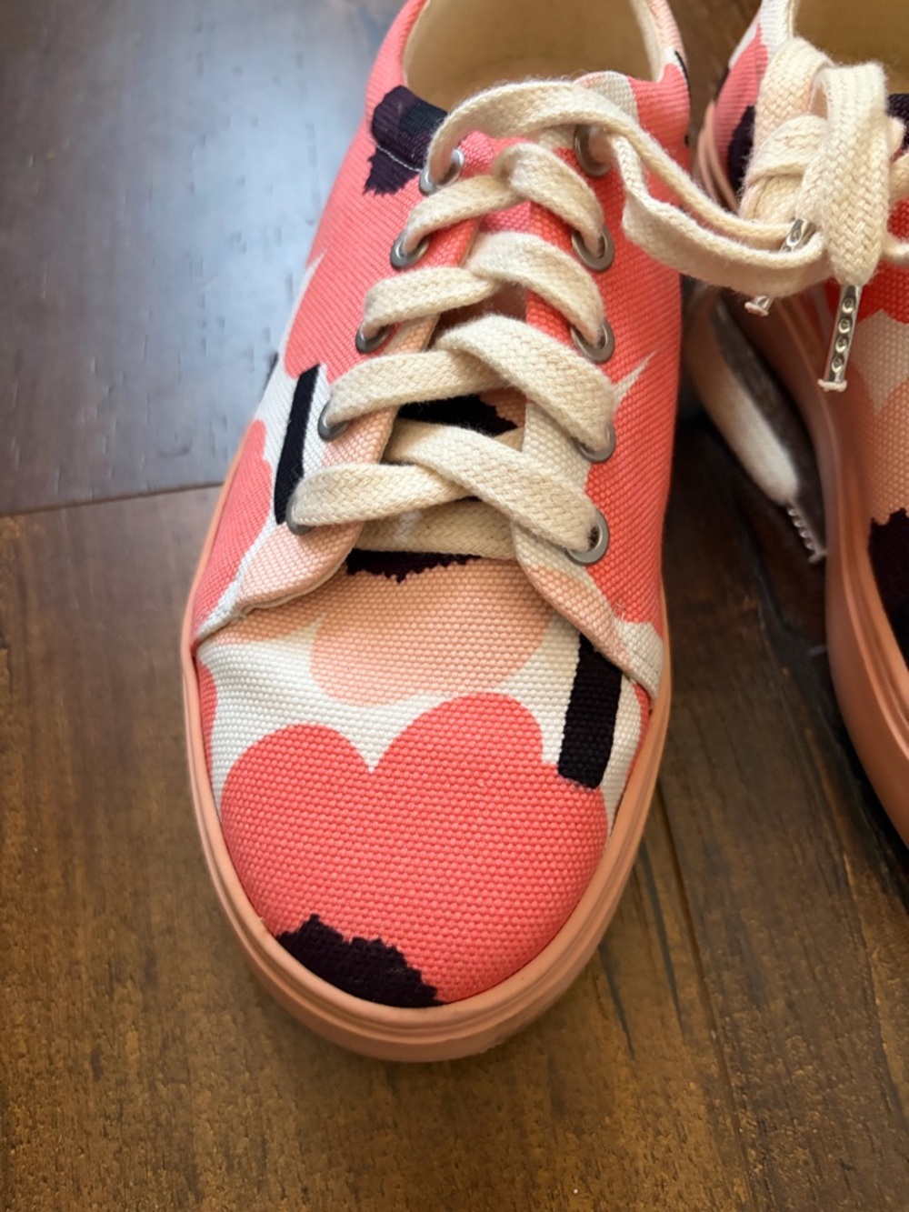 Marimekko Coral Pink and White Floral Canvas Sneakers Size 37 - Picture 3 of 12